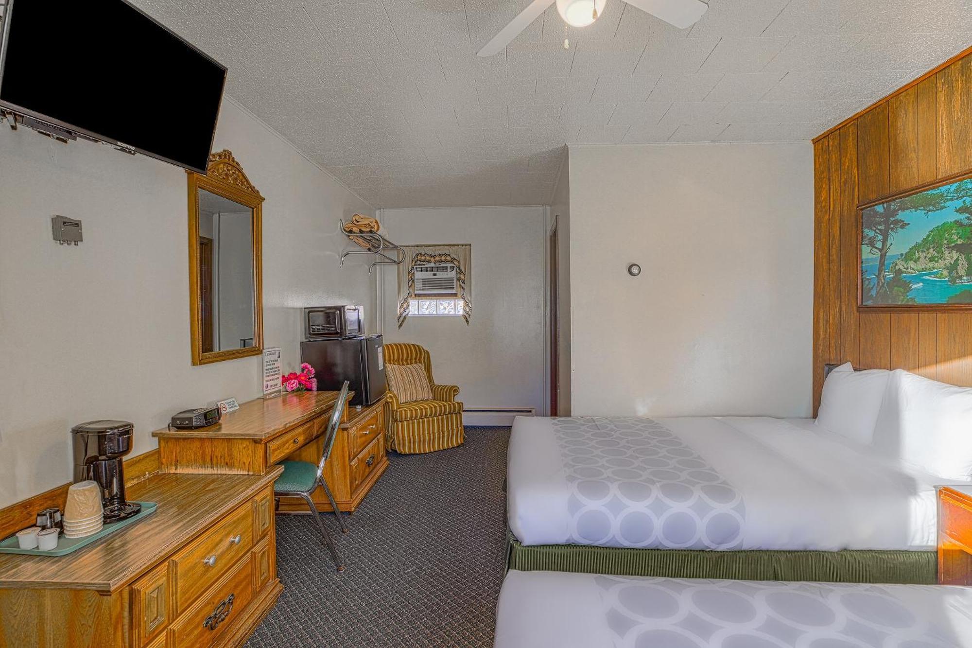 Love Hotels Silver Street By Oyo At Hurley Wi Exterior foto